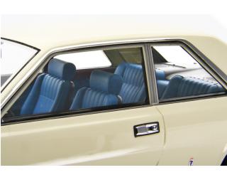 Fiat 130 Coupé 1971 Avorio Laudoracing 1:18 Resinemodell (Türen, Motorhaube... nicht zu öffnen!)